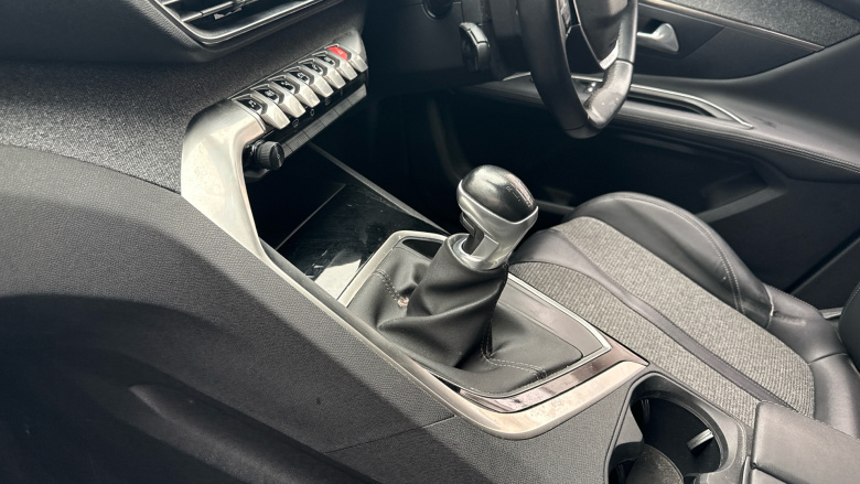 Peugeot 3008 1.2 PureTech Allure 5dr Petrol Estate